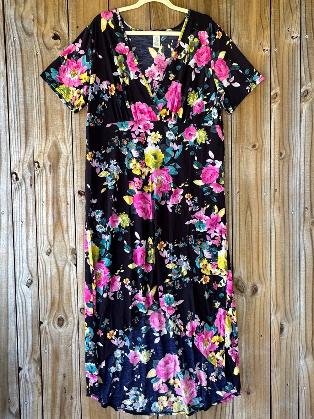 Floral V-Neck Navy Hi Low Dress W Bright Colorful Blooms Women’s Plus Size 3XL